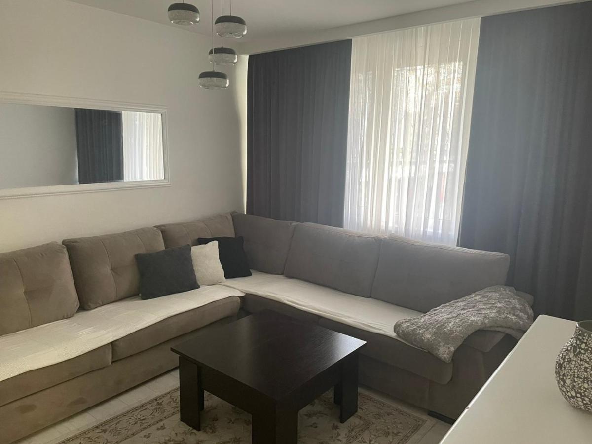 Grbavica Apartment Sarajevo Buitenkant foto